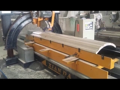 Máquina automática de corte de travas de pilares romanos com controlo por microcomputador