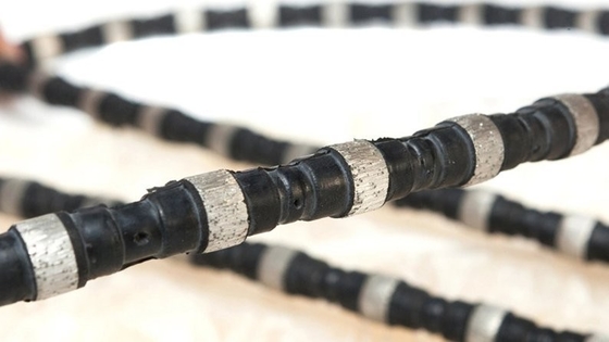 ferramentas de 11.5mm Diamond Marble Wire Saw Quarrying a cortar a rocha de pedra dura