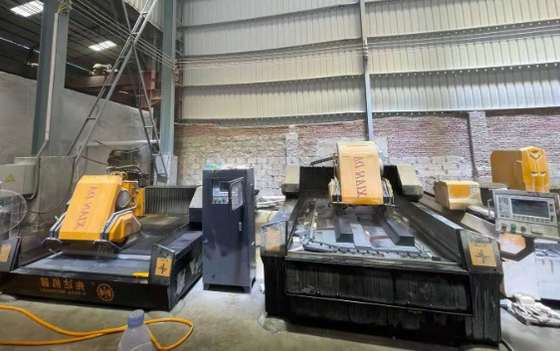 Máquina de corte de pedra linear 15kw do perfil de 3 linhas centrais