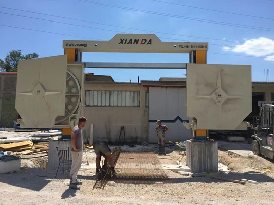 Máquina de revestimento de blocos CNC com mesa de trabalho giratória 360