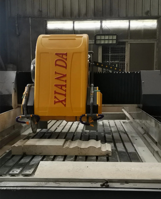 Máquina de corte linear de 3 eixos para cortes eficientes e precisos