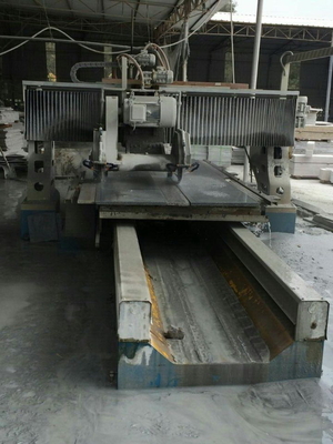 Máquina de corte de perfil linear de material de pedra eficiente
