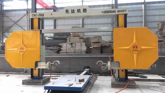 Máquina de serragem de fio de diamante CNC de ligação de quatro eixos