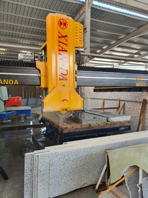 Máquina de corte de blocos de quatro colunas com diâmetro de lâmina de 2200-2800 mm