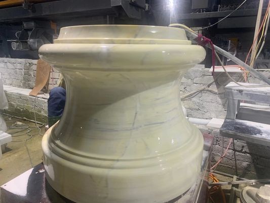 Máquina de corte de coluna de precisão de perfis de tampa e base de coluna CNC com baixo nível de ruído