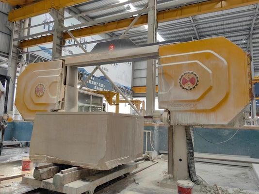 Serra de fio de diamante CNC de velocidade para cortes precisos