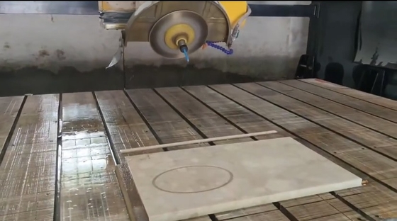 Máquina de corte de ponte de sistema de ligação de 5 eixos CNC com função de memória para desligar
