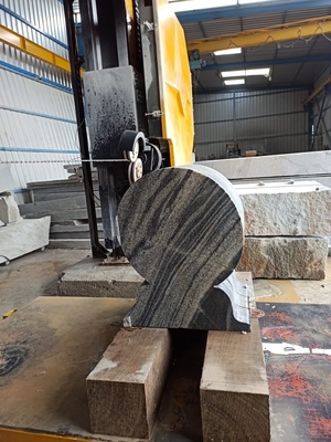 Máquina de serragem de fio de diamante CNC de pequeno tipo, especialmente para pedras sepulcrais