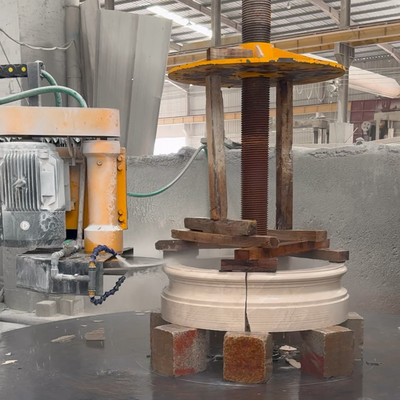 Máquina de perfis de coluna CNC para moldagem e corte precisos