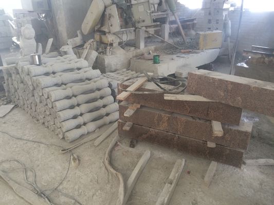 Máquina de corte de baluster de alta eficiência de 4PCS com controlo PLC/CNC e diâmetro de processamento máximo de 500 mm para o trabalho da pedra