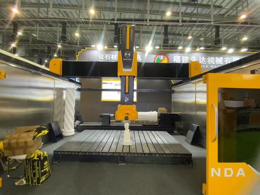Roteador CNC de 5 eixos com 20 kW BT40 Fuso Verdadeiro Controle Simultâneo de 5 eixos e Design de Tabela Híbrida para Corte de Pedra de Precisão