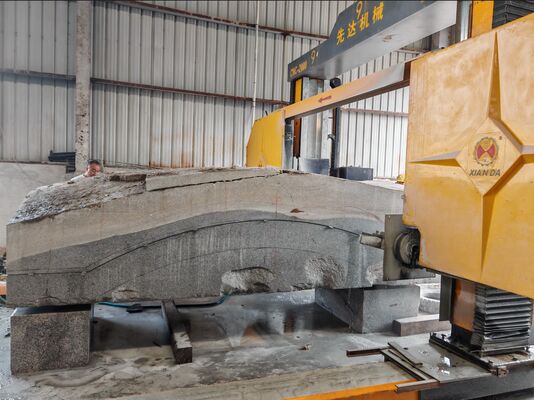 Máquina de Serra de Fio Diamantado para Serviço Pesado com Gantry Móvel, Tamanho Máximo de Processamento de 3500*3500*2200mm e Controle CNC/PLC para Corte de Pedra de Alta Precisão