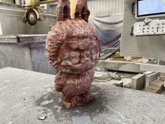 Sistema de segurança Máquina de corte de serra de ponte com peso bruto 5100kg e potência bruta 57/67kw