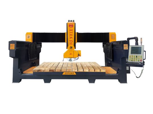 Máquina de corte de pontes de eixo 4+1 com mesa de trabalho de 3200x2000mm e potência do motor de 15kw/18.5kw para corte de pedra de precisão