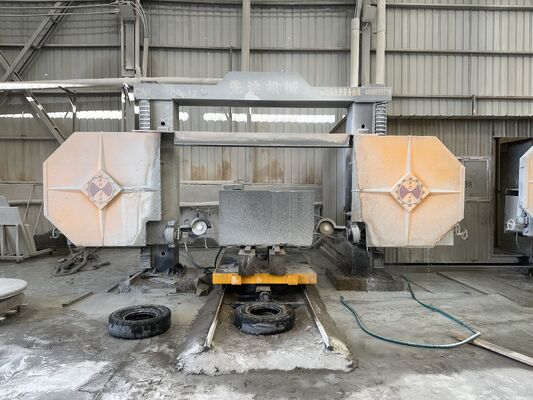 Máquina compacta de serra de fio diamantado CNC de 4 eixos para perfilagem de mármore e granito - Máquina de corte de pedra pequena com certificado CE