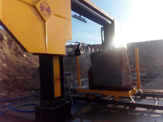 Máquina de Corte de Fio Diamantado com Controle PLC para Granito e Mármore com Tamanho Máximo de Processamento de 3500x3500x1800mm e Motor Principal de 15KW