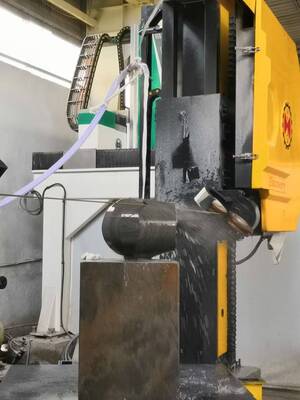 Máquina de corte de fio diamantado CNC de 5 eixos para formas 3D de mármore e granito