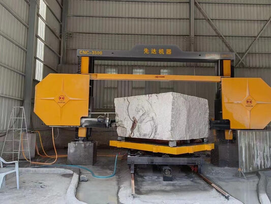 Máquina CNC de serragem de arame de diamante com carrinho giratório de 360°, diâmetro da roda de 1600 mm e consumo de água de 4 m3/h