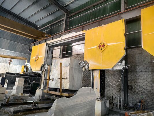 Máquina CNC de serragem de arame de diamante com carrinho giratório de 360°, diâmetro da roda de 1600 mm e consumo de água de 4 m3/h
