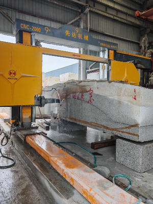 Máquina de serra de arame CNC móvel com quatro rodas volantes para corte de blocos de pedra grandes 3500 × 3500 × 2200 mm