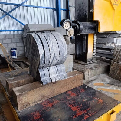 Máquina de fio diamantado CNC para corte de contorno de formato especial para lápides e monumentos