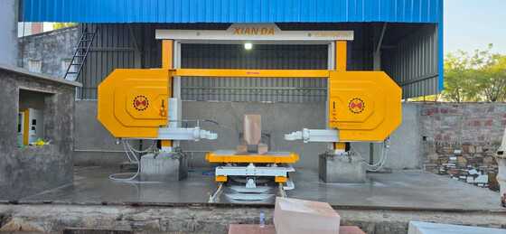 Discovery‑4 Serra de Fio Diamantado CNC de 4 Eixos, Motor de Ímã Permanente de 15KW, Mesa de Trabalho Rotativa Servo para Corte de Placas Curvas de Pedra, Colunas e Lápides