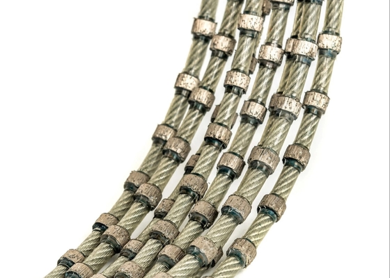 O molho do bloco do granito utiliza ferramentas Diamond Wire Cutting Rope 11mm 40 grânulos pelo medidor