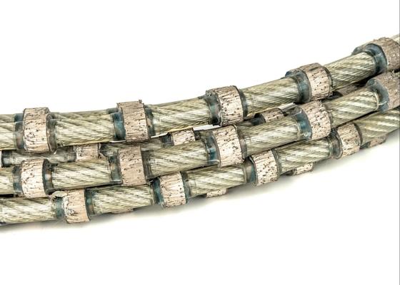 O molho do bloco do granito utiliza ferramentas Diamond Wire Saw Rope Diamond que o cabo viu 11mm