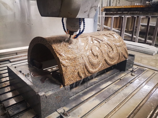 Pedra do CNC da máquina de corte do plasma de 4 linhas centrais que cinzela a máquina 7.5kw