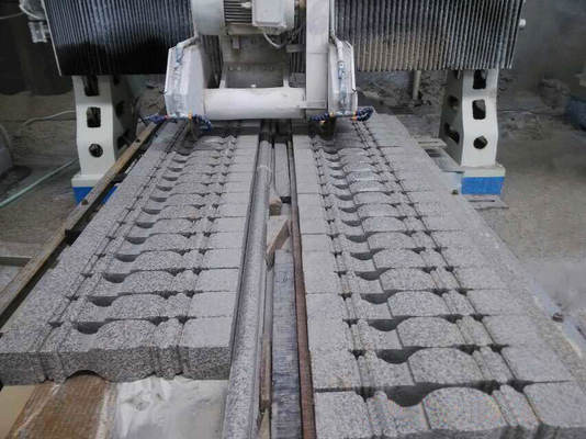 Tipo 350mm 600mm do pórtico das lâminas da máquina de corte dois do perfil do CNC do Plc