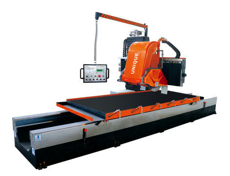 Máquina de perfilamento linear do CNC do PLC para cortar o balaústre quadrado